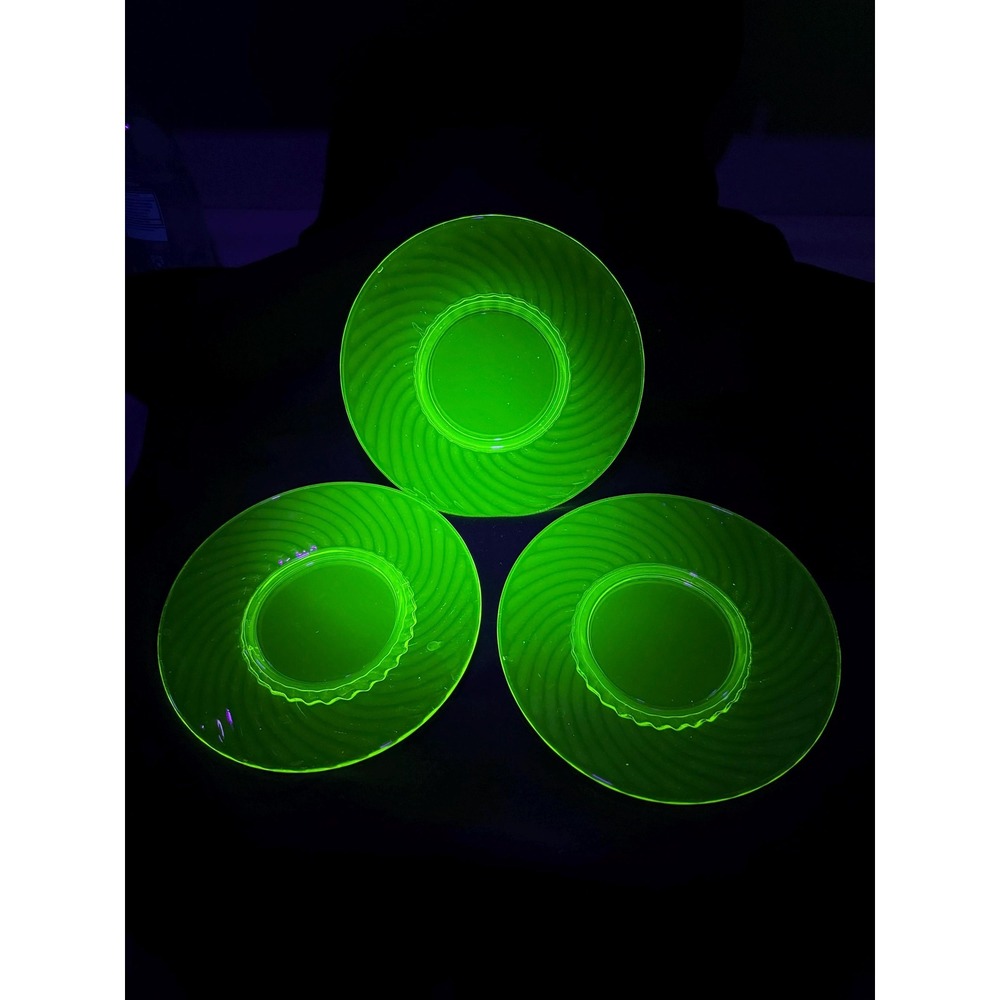 Set Of 3 Imperial Glass Uranium Saucers Twisted Optic Plates Vaseline Glass VTG